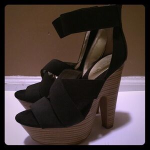 Platform sandals
